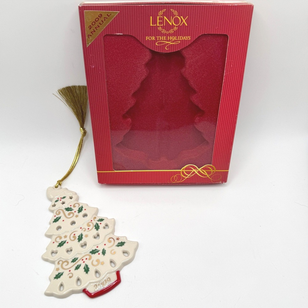 Lenox 2009 Joyous Tidings Christmas Tree Ornament Pierced Porcelain Gold Box